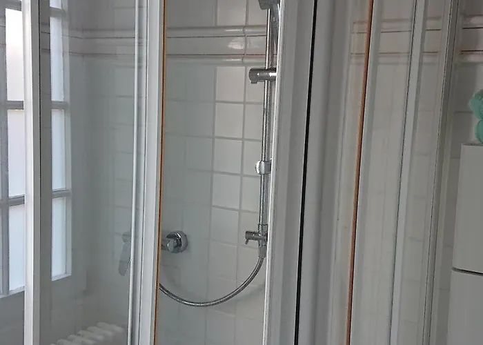 Weinstrassenmitte דירה